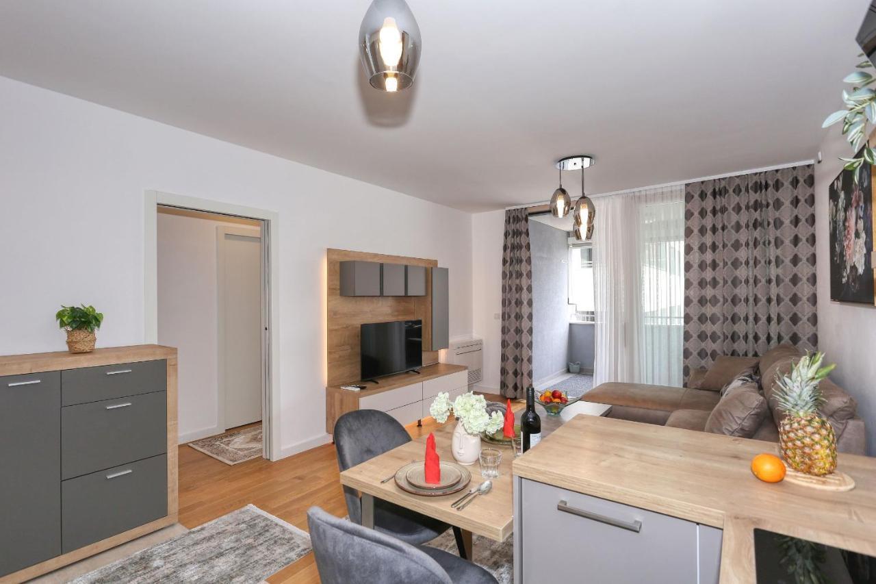 Apartments Luna With Free Parking Zadar Exterior foto