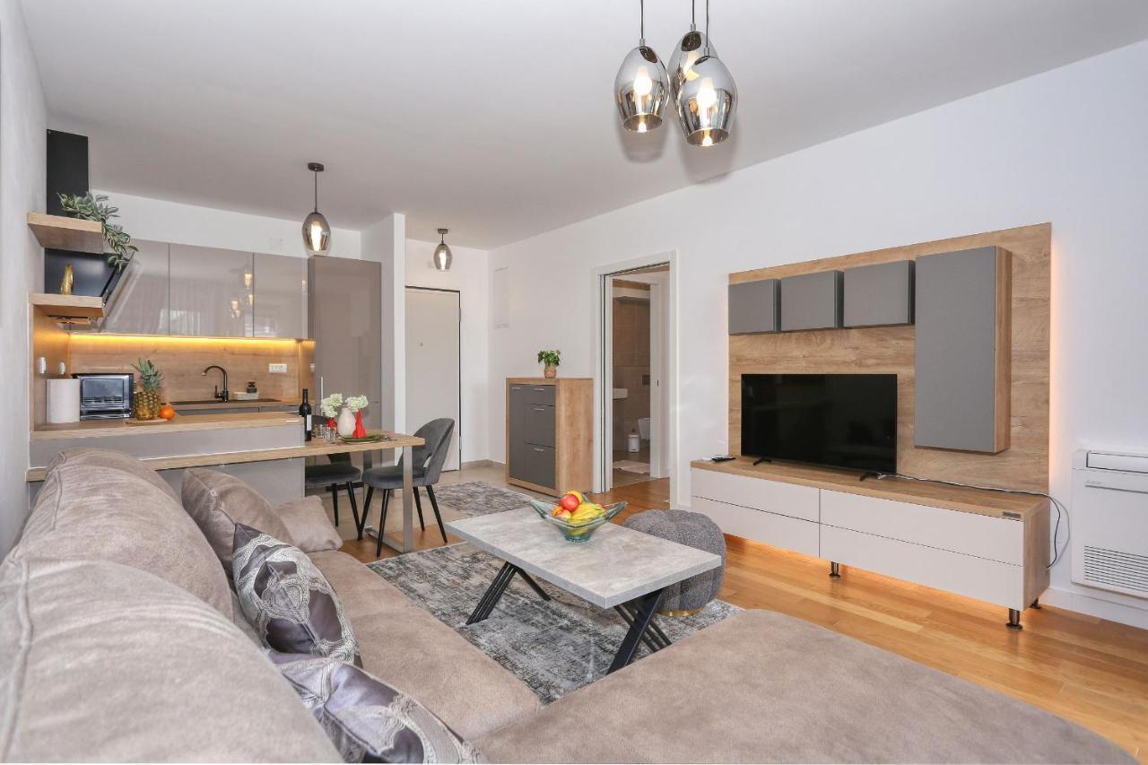 Apartments Luna With Free Parking Zadar Exterior foto