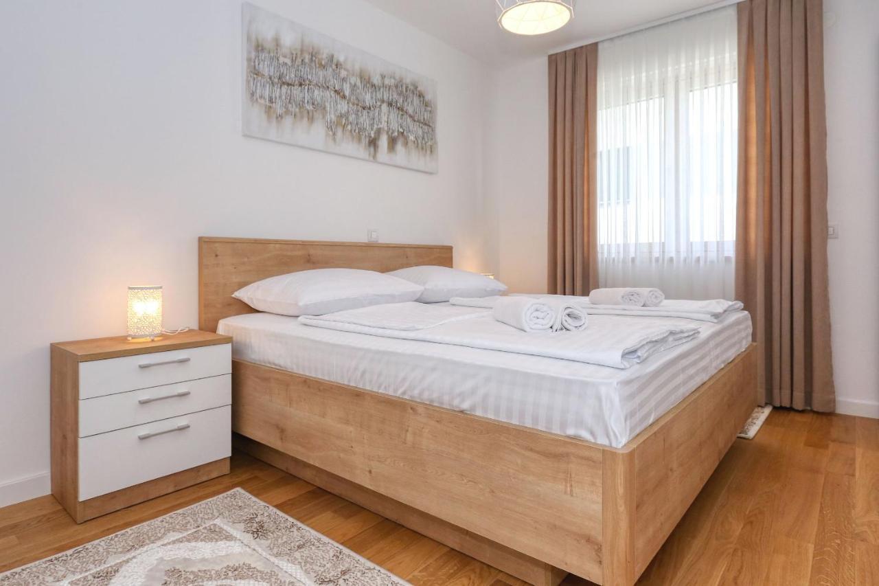 Apartments Luna With Free Parking Zadar Exterior foto