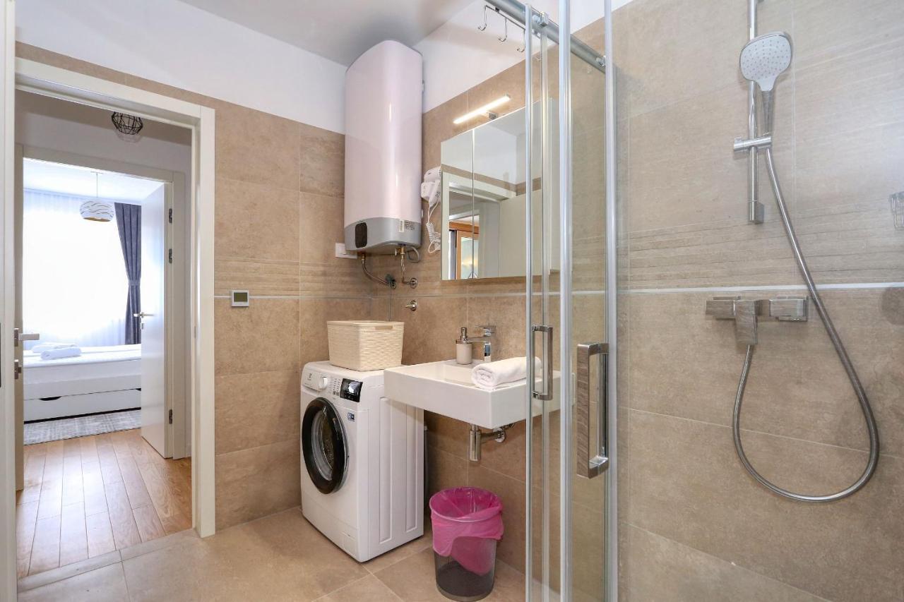 Apartments Luna With Free Parking Zadar Exterior foto