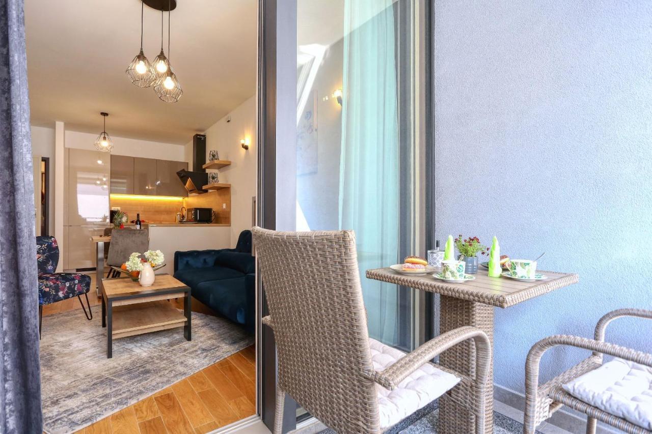 Apartments Luna With Free Parking Zadar Exterior foto