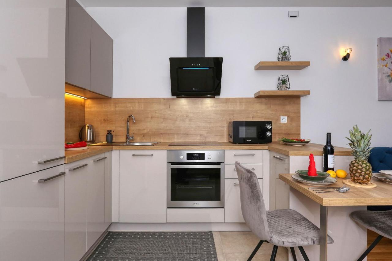 Apartments Luna With Free Parking Zadar Exterior foto